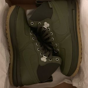 Nike sneaker boots